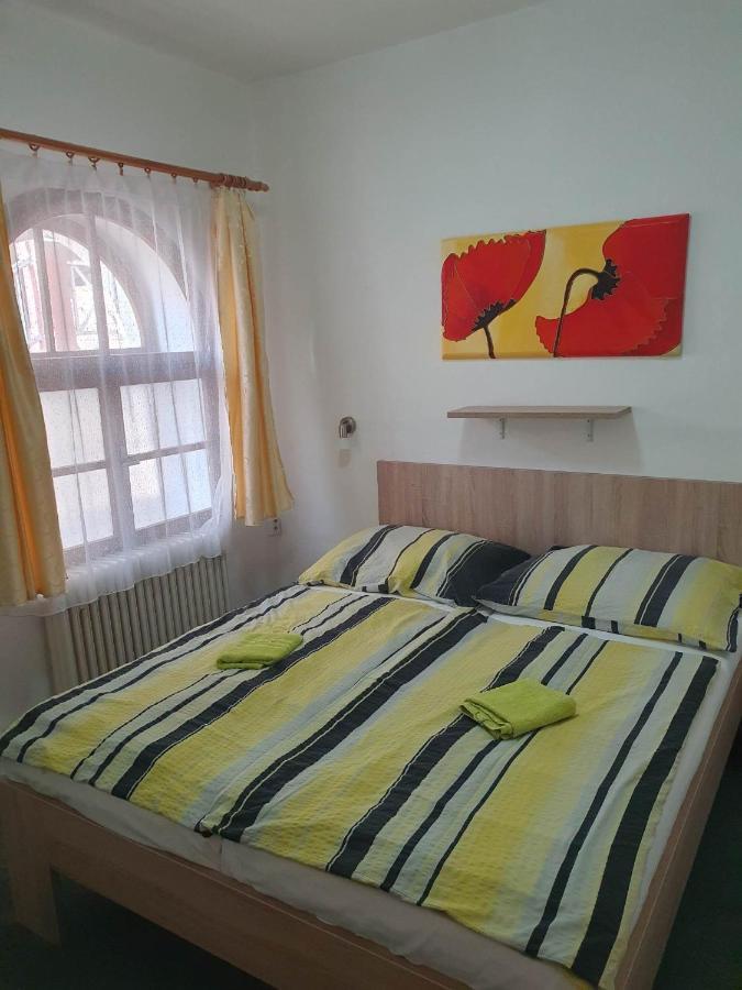 Hotel Decin Na Skrivance المظهر الخارجي الصورة