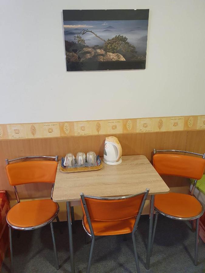 Hotel Decin Na Skrivance المظهر الخارجي الصورة