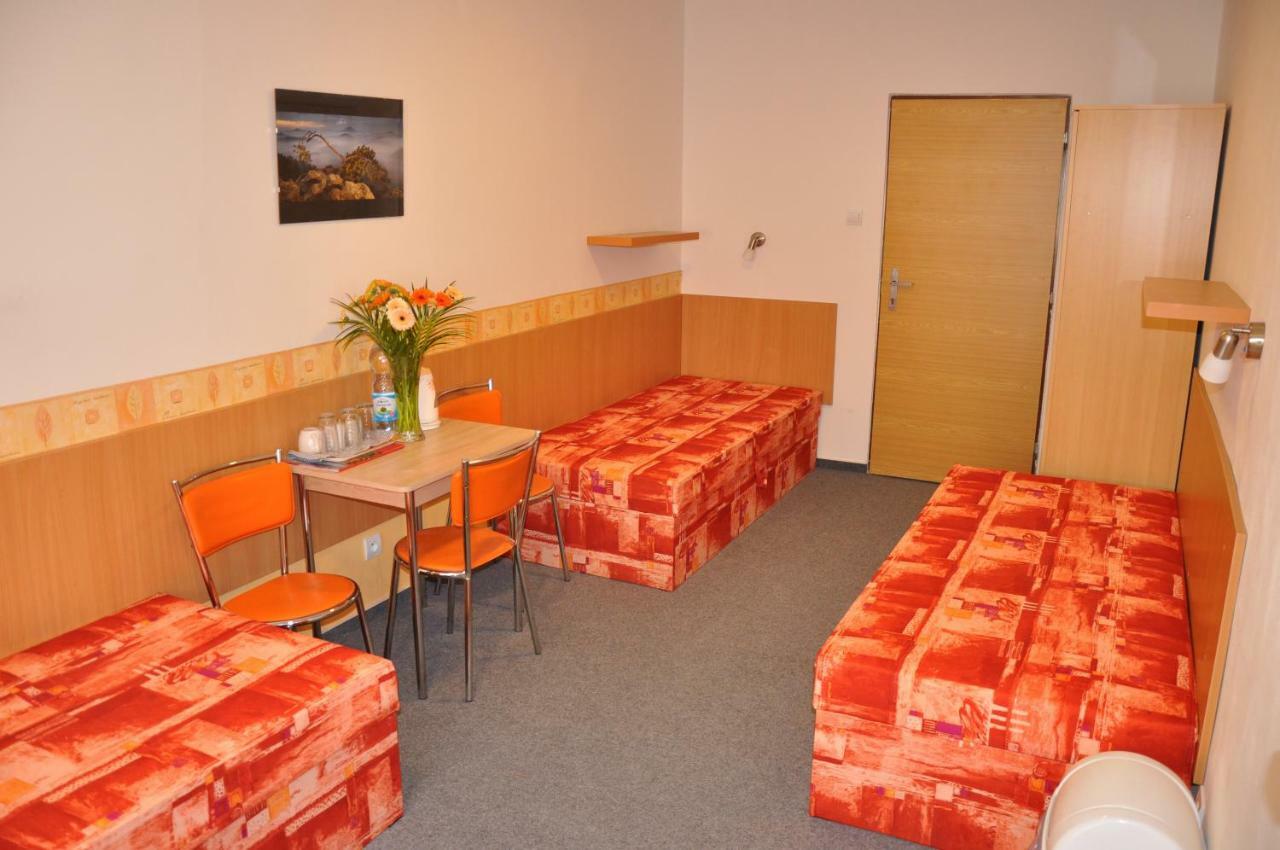 Hotel Decin Na Skrivance المظهر الخارجي الصورة